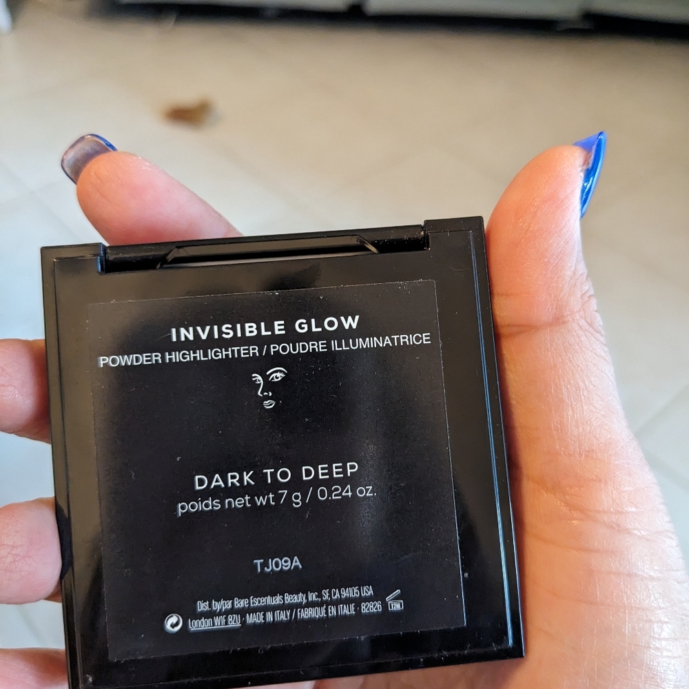 bareMinerals invisible glow powder highlighter